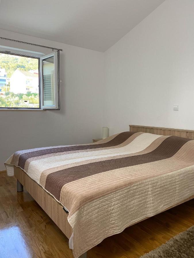 Hotel Apartman Ivan à Makarska Extérieur photo