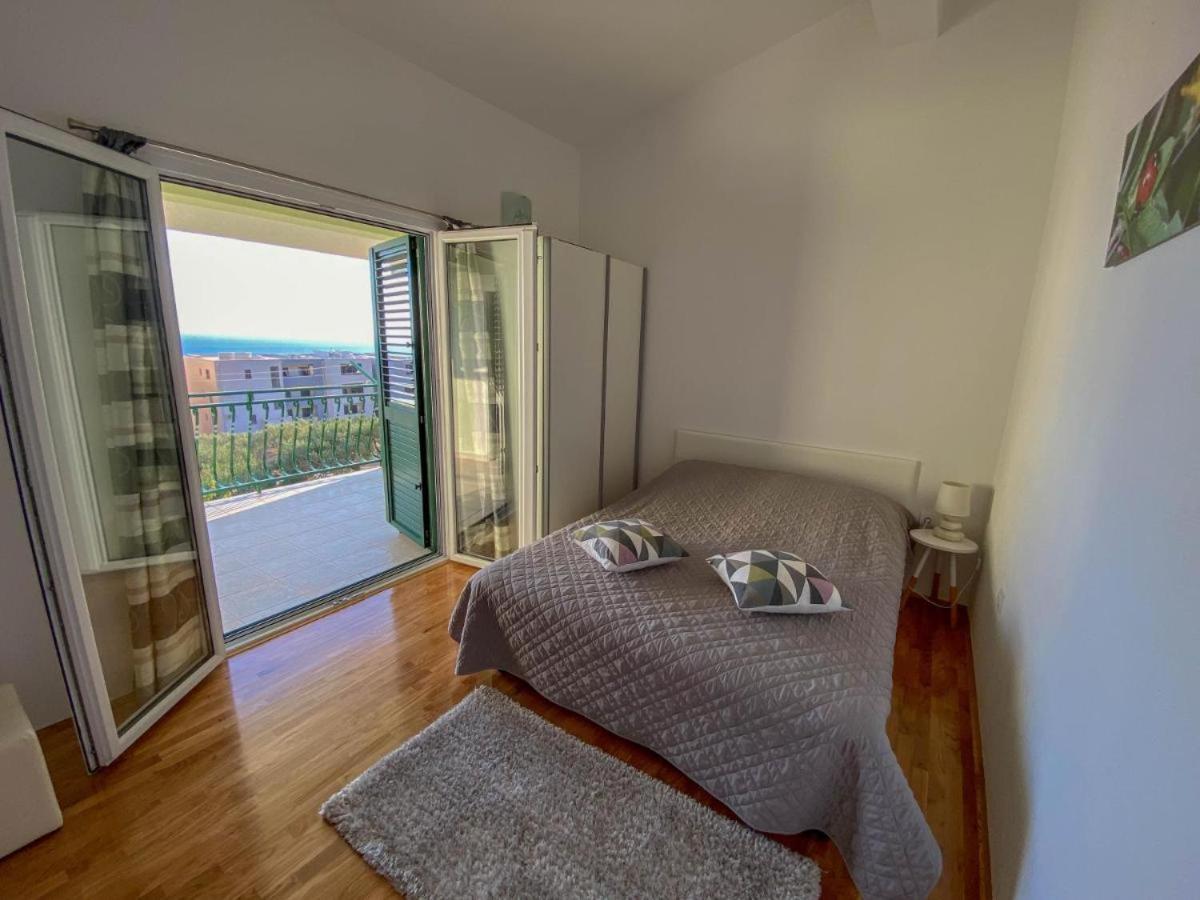 Hotel Apartman Ivan à Makarska Extérieur photo